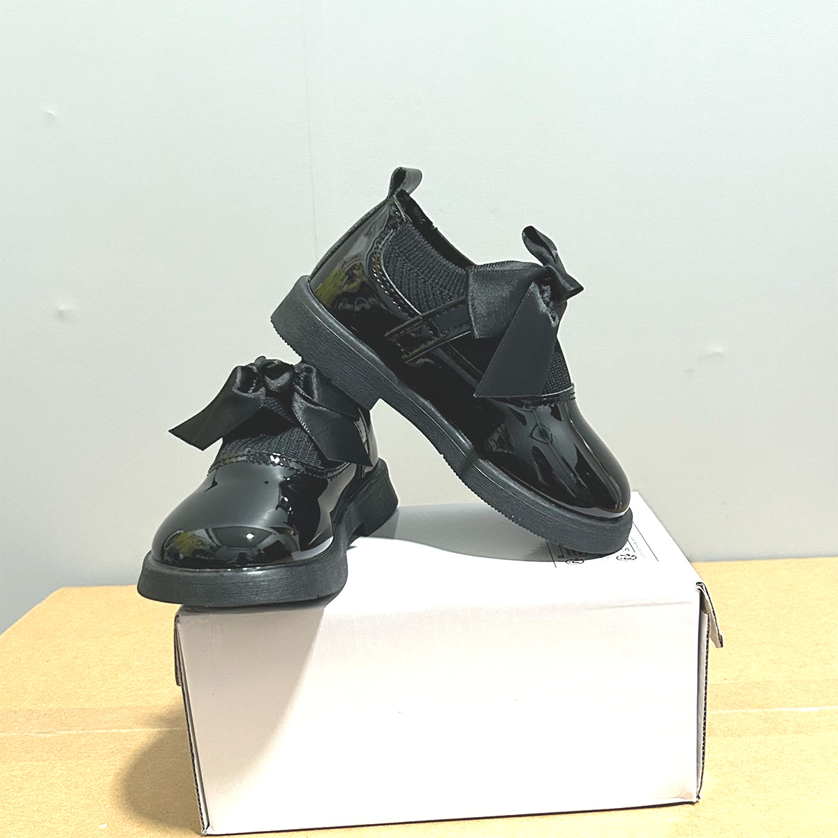 319 - Black | Girls Flats