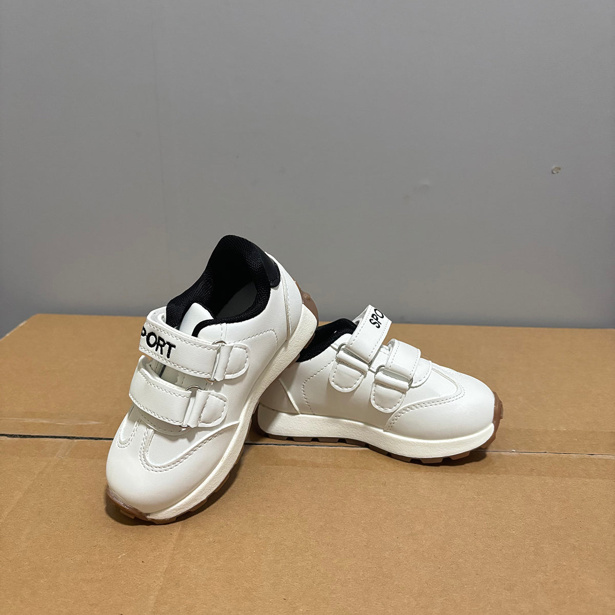 519 - Black | Kids Sneakers