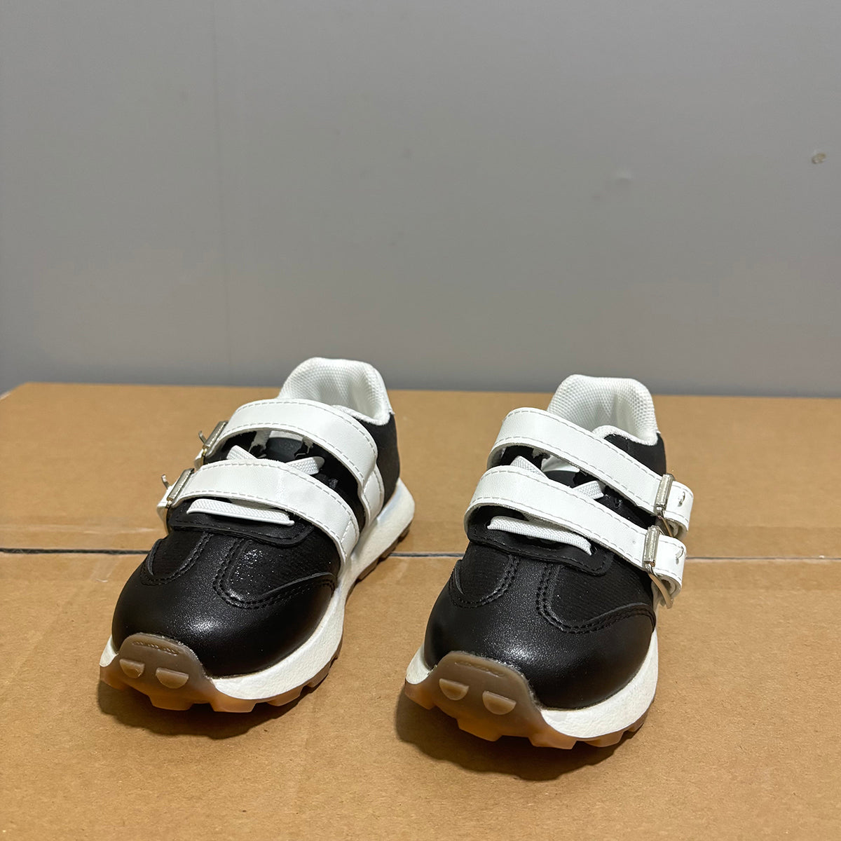 539 - Black | Kids Sneakers