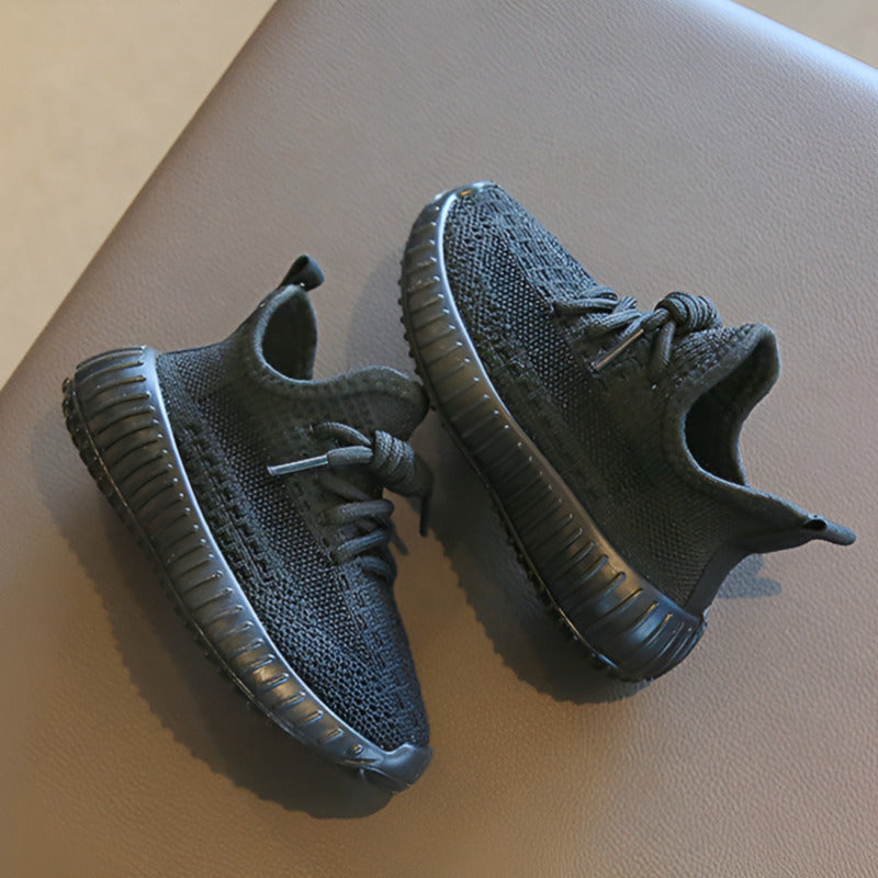 HSY-18 - Black | Kids Sneakers